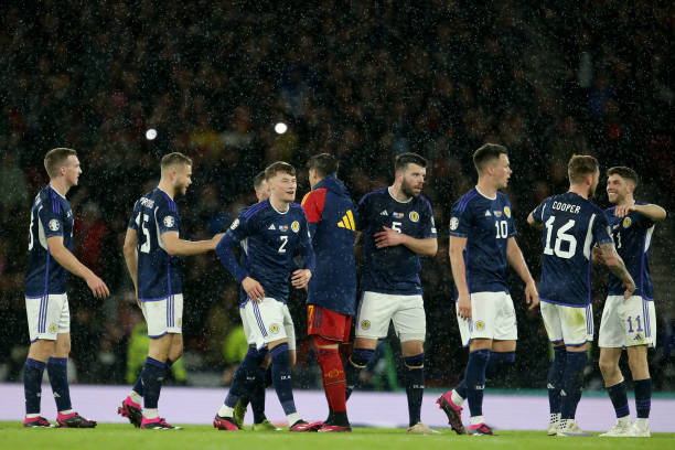 队黯然失色 队黯然失色